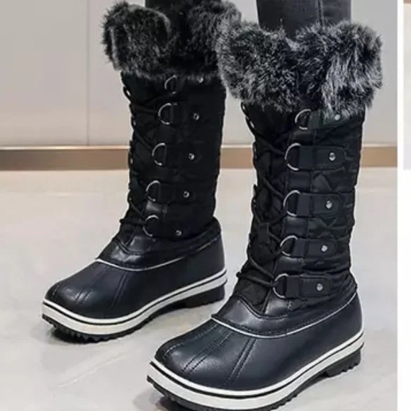 Womens Black Snow Boots Faux Fur Lined Lace Tie Thick Warm Heavyweight - Picture 1 of 9